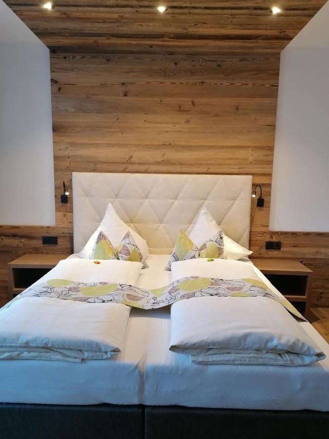Pension Claudia Zell am See Bagian luar foto